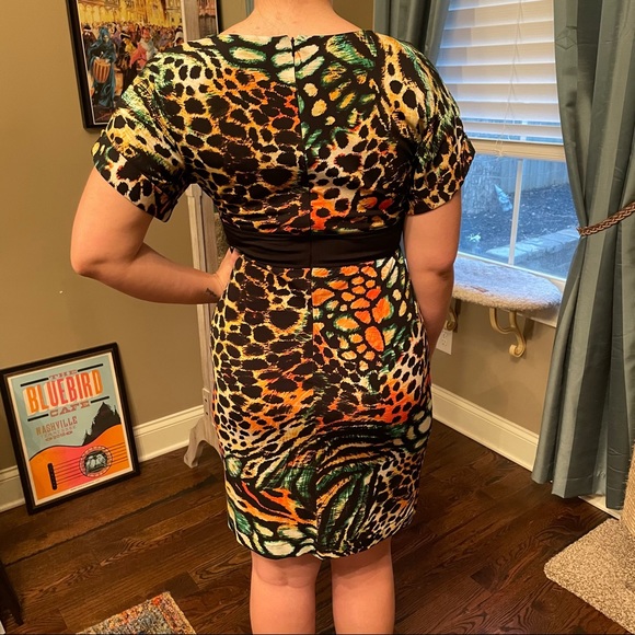 Muse Bright Leopard Dress - Picture 3 of 4